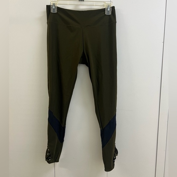 Great Condition Bally Total Fitness Athletic Leggings - Picture 1 of 4